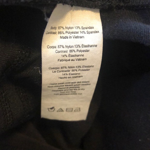 ALO Capri Leggings | Size XS | Black - Picture 6 of 9